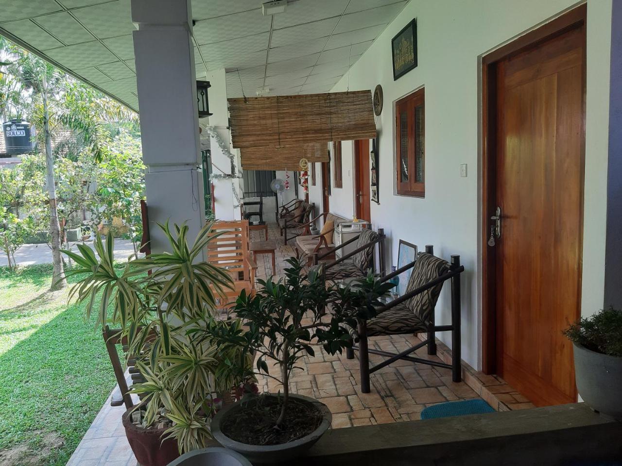 Villa 67 Negombo Exterior photo